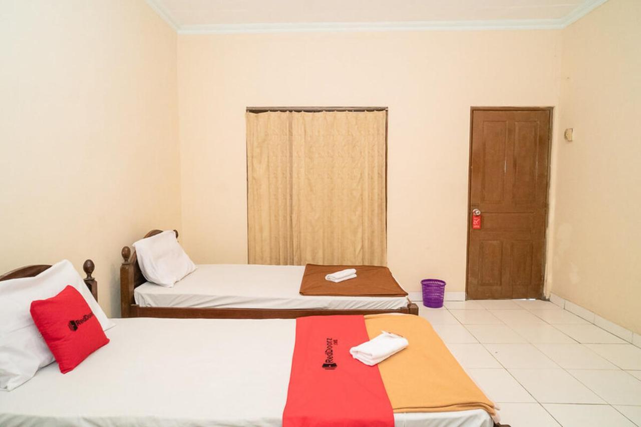 Reddoorz Near Kampus 3 Uty Yogyakarta Ξενοδοχείο Εξωτερικό φωτογραφία